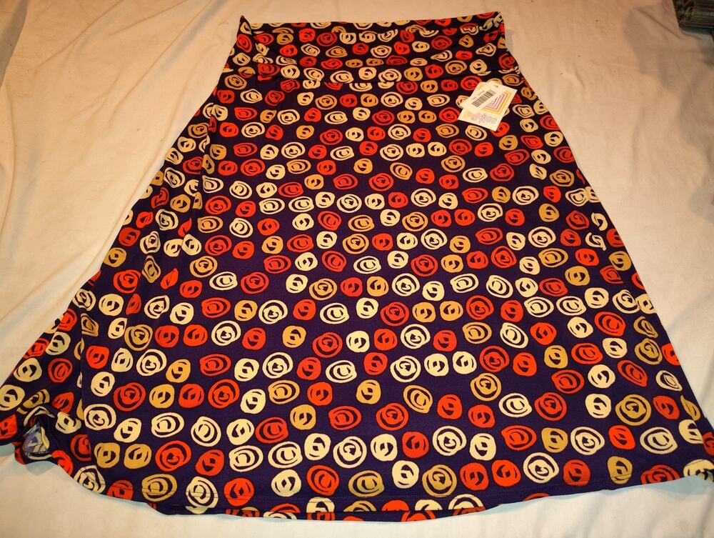LuLaRoe Azure Skirt NWT Size 3XL XXX Large NEW Black Colored Circle Swirling